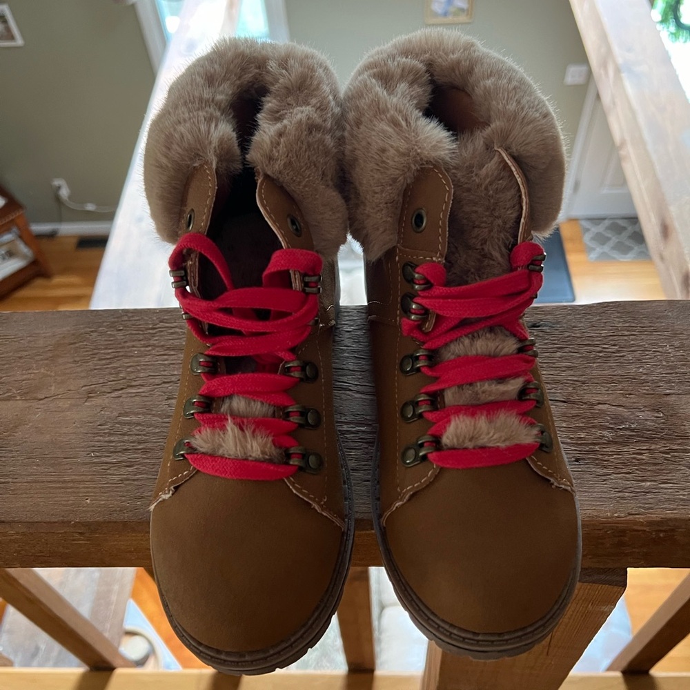 Women’s boots